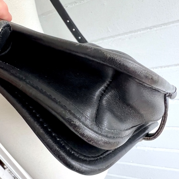COACH Vintage Large Saddle Pouch Bag in Black - Made In New York - Picture 6 of 16